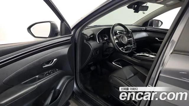 Hyundai Tucson Tucson (NX4) Бензин 1.6 турбо 2WD — Фото автомобиля 10