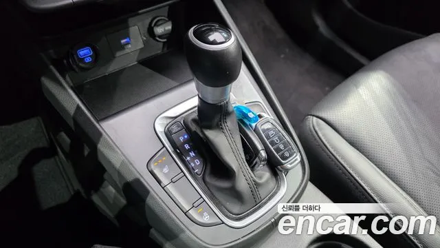 Hyundai Kona Новый Kona Гибрид Modern — Фото автомобиля 9