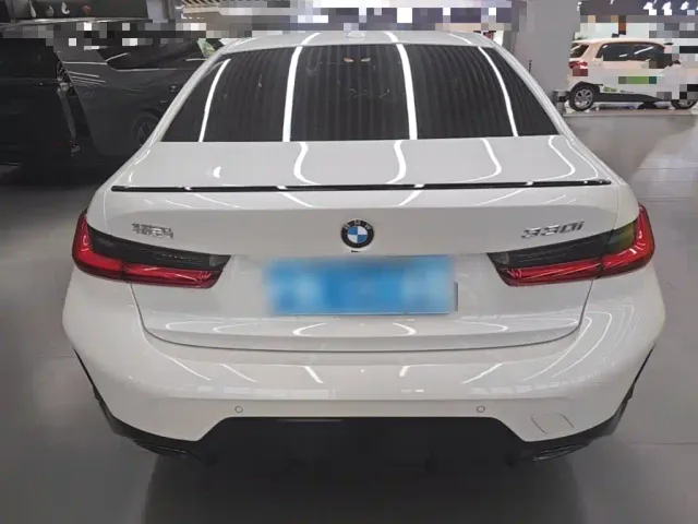 BMW 3 Series — Фото автомобиля 5