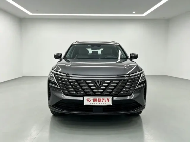 Changan CS75 Plus — Фото автомобиля 2