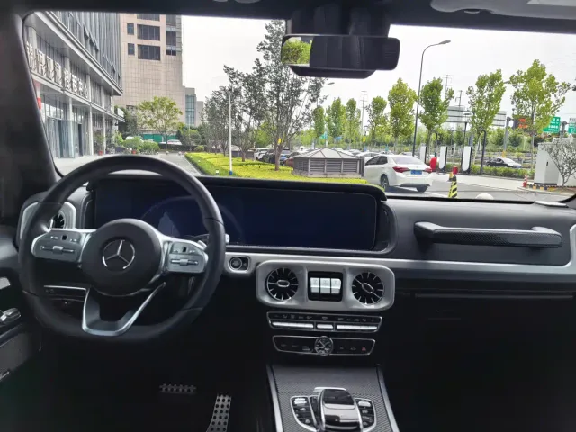 Mercedes-Benz G-Class — Фото автомобиля 11