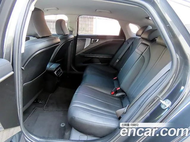 Kia K8 — Фото автомобиля 6