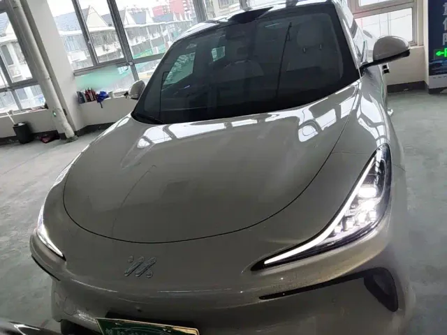 IM Motors LS6 — Фото автомобиля 2