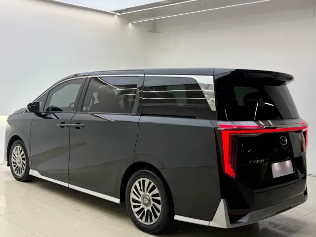 GAC Trumpchi M8 — Фото автомобиля 15