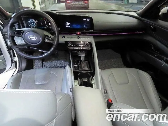 Hyundai Avante CN7 — Фото автомобиля 10