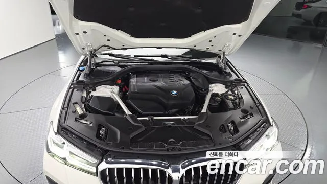 BMW 5 Series G30 — Фото автомобиля 6