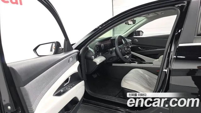 Hyundai AVANTE Avante (CN7) — Фото автомобиля 9