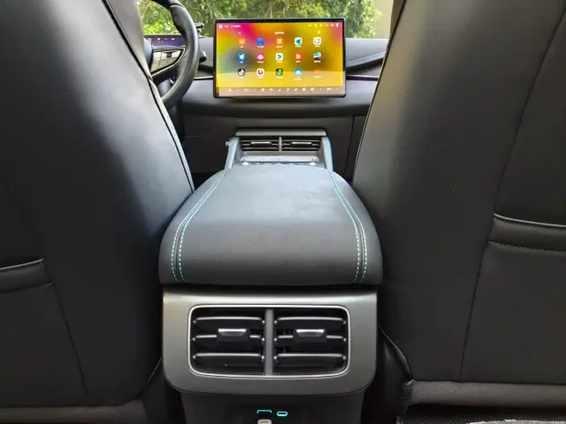 BYD Seal 06 DM-i Touring — Фото автомобиля 12
