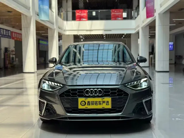 Audi A4L — Фото автомобиля 2