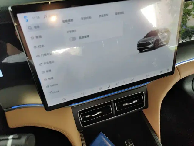 BYD Song L DM-i — Фото автомобиля 20