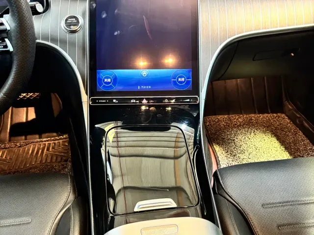 Mercedes-Benz C-Class — Фото автомобиля 10