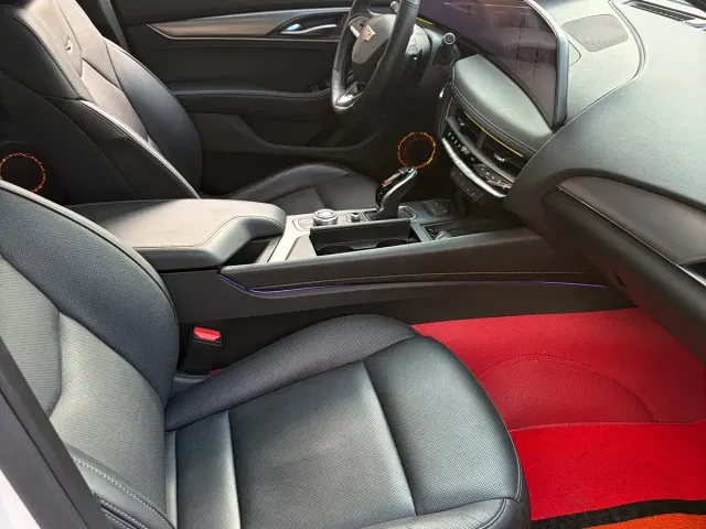 Cadillac CT5 — Фото автомобиля 10