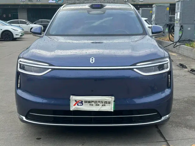 Aito M7 — Фото автомобиля 2