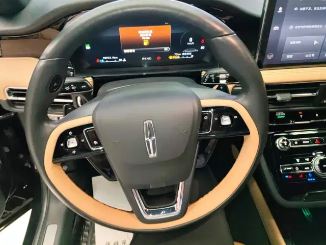 Lincoln Corsair — Фото автомобиля 15