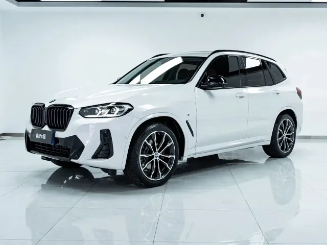 Фотография автомобиля — BMW X3