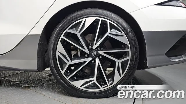 Hyundai Ioniq 6 — Фото автомобиля 6