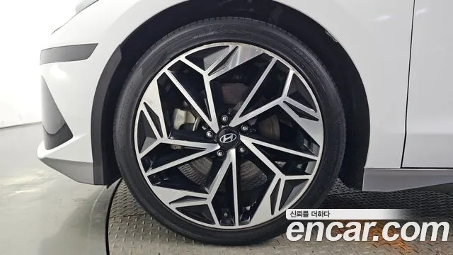 Hyundai Ioniq 6 — Фото автомобиля 5