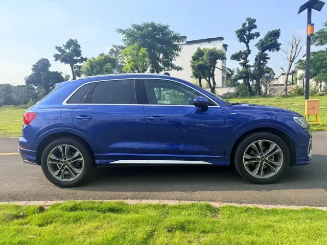 Audi Q3 — Фото автомобиля 4