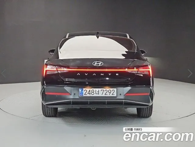 Hyundai Avante CN7 — Фото автомобиля 3