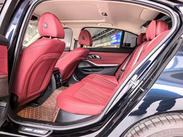 BMW 3 Series — Фото автомобиля 9