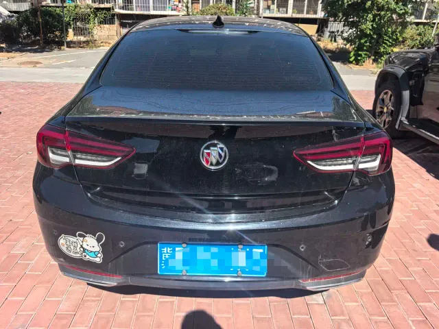 Buick Regal — Фото автомобиля 4
