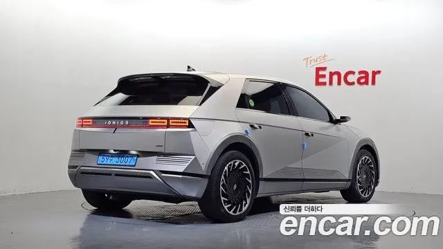 Hyundai Ioniq 5 — Фото автомобиля 2