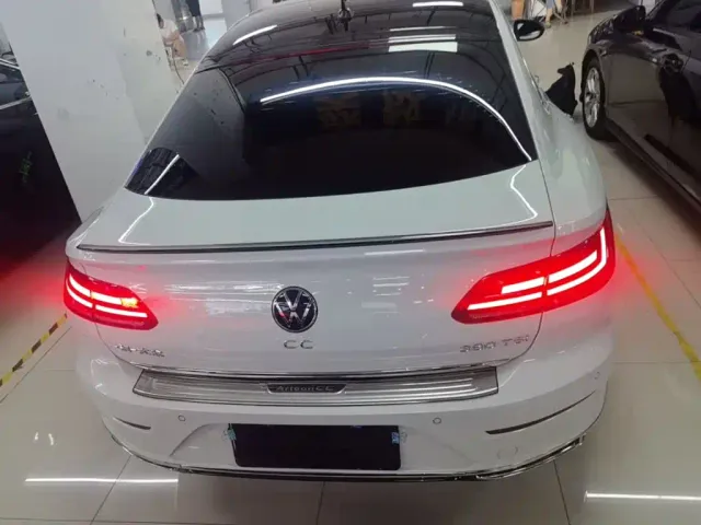 Volkswagen FAW-Volkswagen CC 2024 380TSI Eye-catching Public Sharing Edition — Фото автомобиля 5