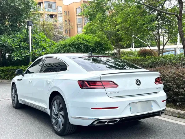 Volkswagen CC — Фото автомобиля 9