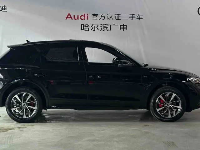 Audi Q5L — Фото автомобиля 5