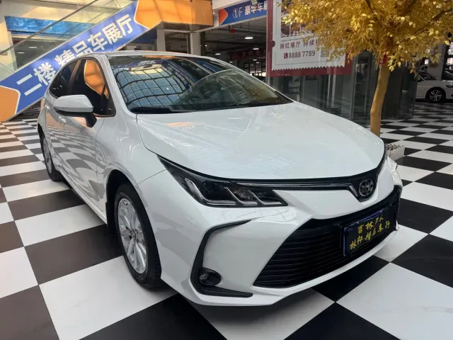 Фотография автомобиля — Toyota Corolla