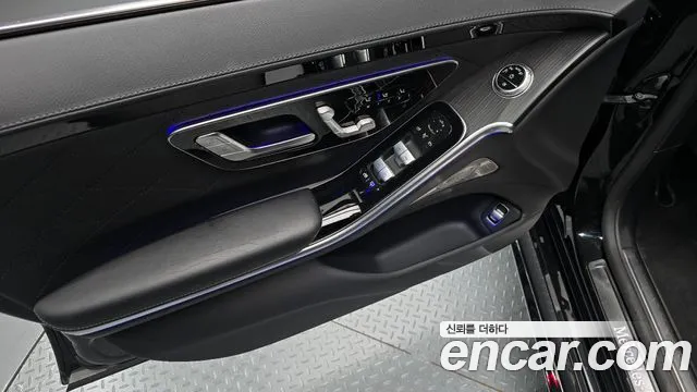 Mercedes-Benz S-Class W223 — Фото автомобиля 12