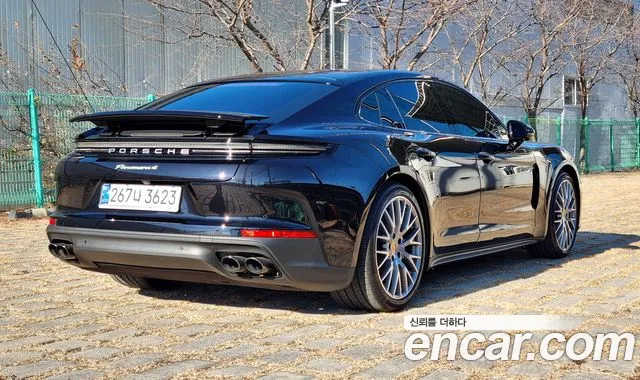 Porsche Panamera — Фото автомобиля 8