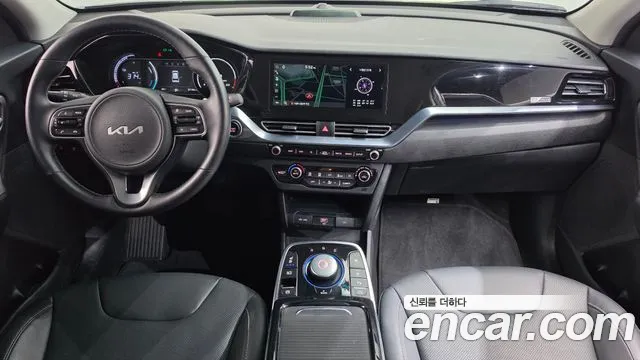 Фотография автомобиля — Kia Niro