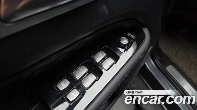 KG_Mobility_Ssangyong Rexton All Rexton Дизель 2.2 4WD — Фото автомобиля 29