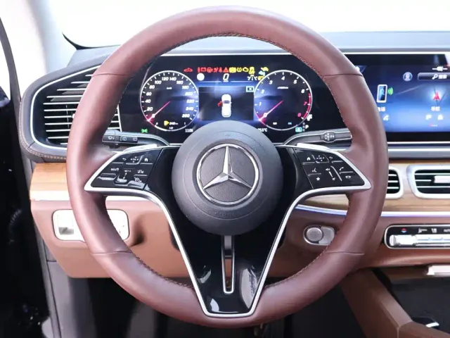 Mercedes-Benz GLE-Class — Фото автомобиля 16