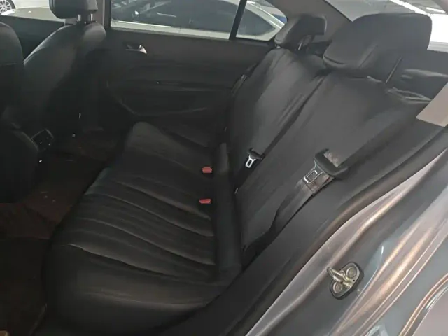 Peugeot 408 — Фото автомобиля 16