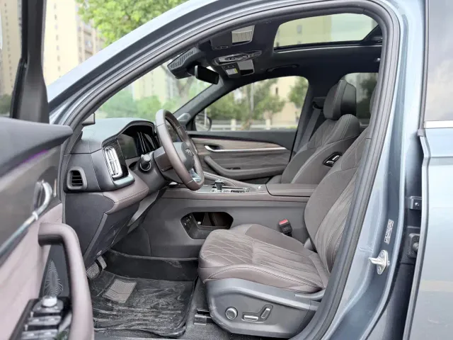 Geely Xingyue L 2026 Oriental Glory 2.0TD Automatic Moonlight Edition — Фото автомобиля 9