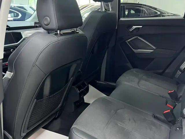 Audi Q3 — Фото автомобиля 13