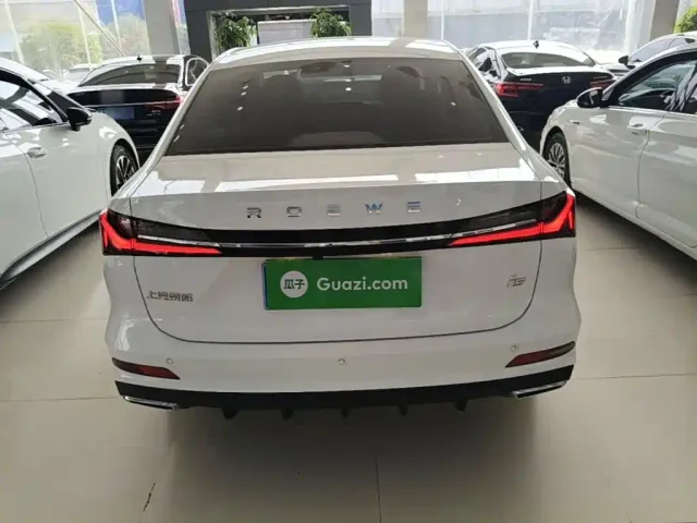 Roewe i5 — Фото автомобиля 5