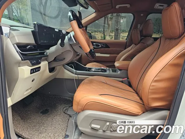 Kia Carnival Generation 4 — Фото автомобиля 11