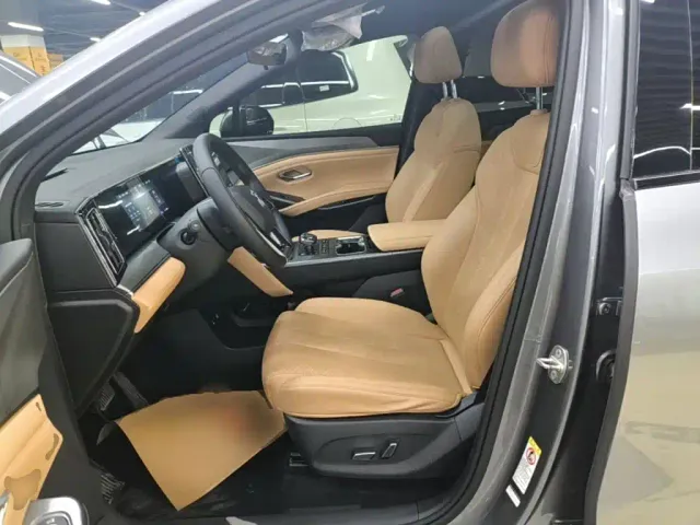 BYD Song L DM-i 2024 112km Leading Edition — Фото автомобиля 14