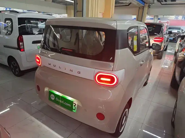 Wuling Hongguang Mini EV — Фото автомобиля 6