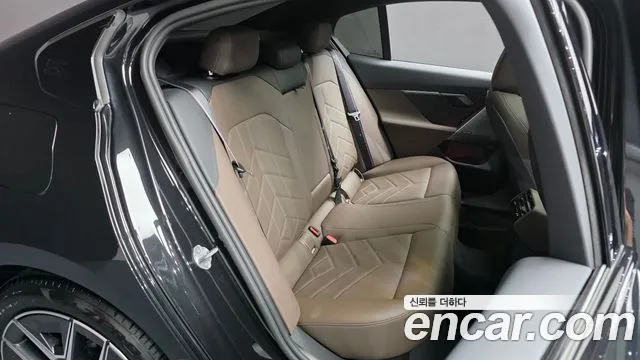 BMW 5 Series G60 — Фото автомобиля 20