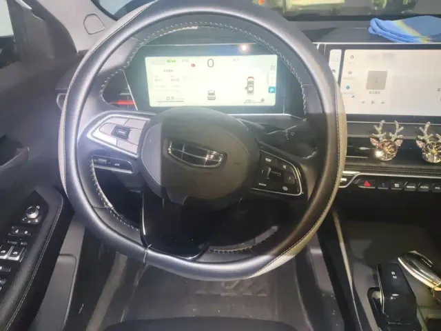 Geely Binrui — Фото автомобиля 11