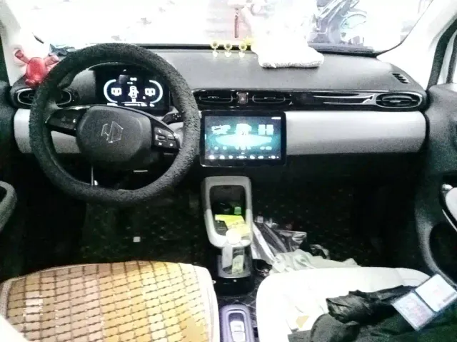 Leapmotor T03 — Фото автомобиля 5