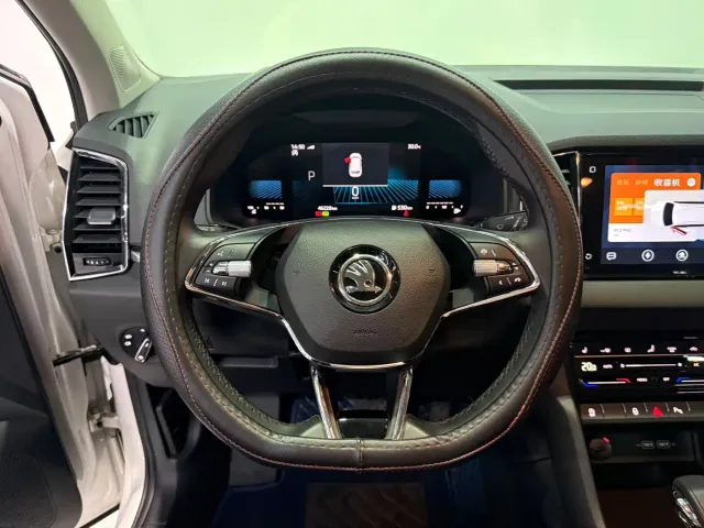 Skoda Karoq — Фото автомобиля 5