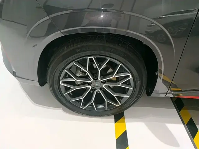 Changan Z6 — Фото автомобиля 22