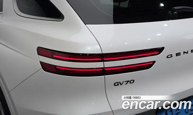 Genesis GV70 Electrified — Фото автомобиля 8