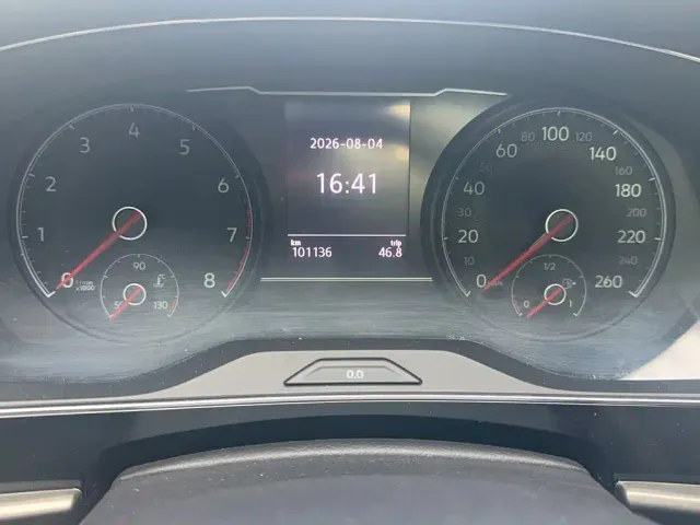 Volkswagen Passat — Фото автомобиля 4