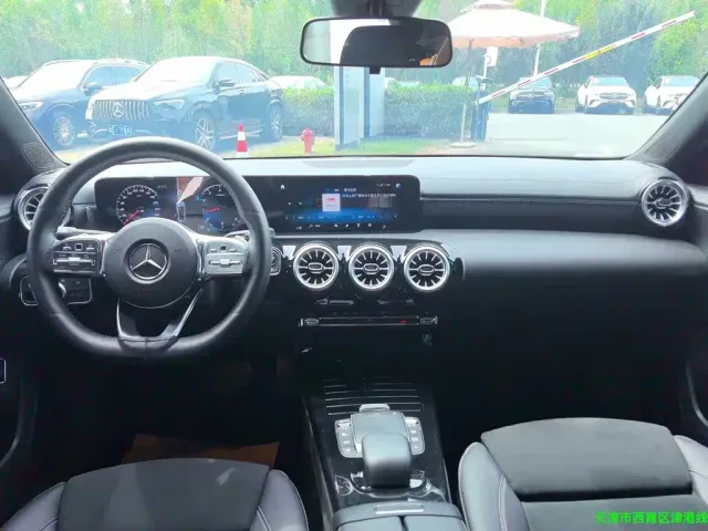 Mercedes-Benz A-Class — Фото автомобиля 14